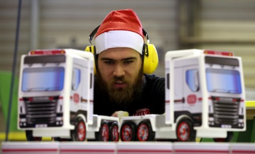 Apprentice Carpenters Spreading Christmas Cheer to Children in Need