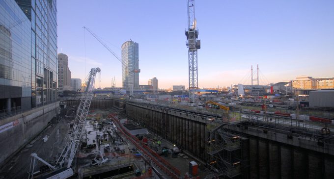 Construction contracts shifting away from London