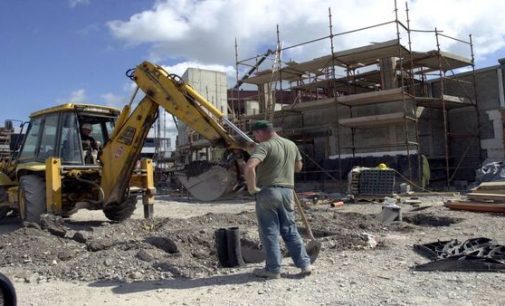 Construction Sector Sees Contraction Despite Housing Growth